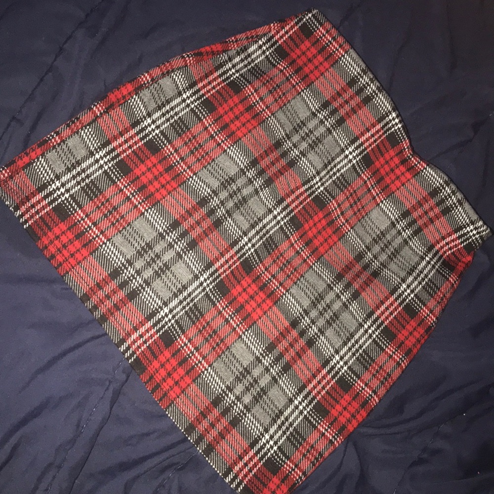 plaid mini skirt